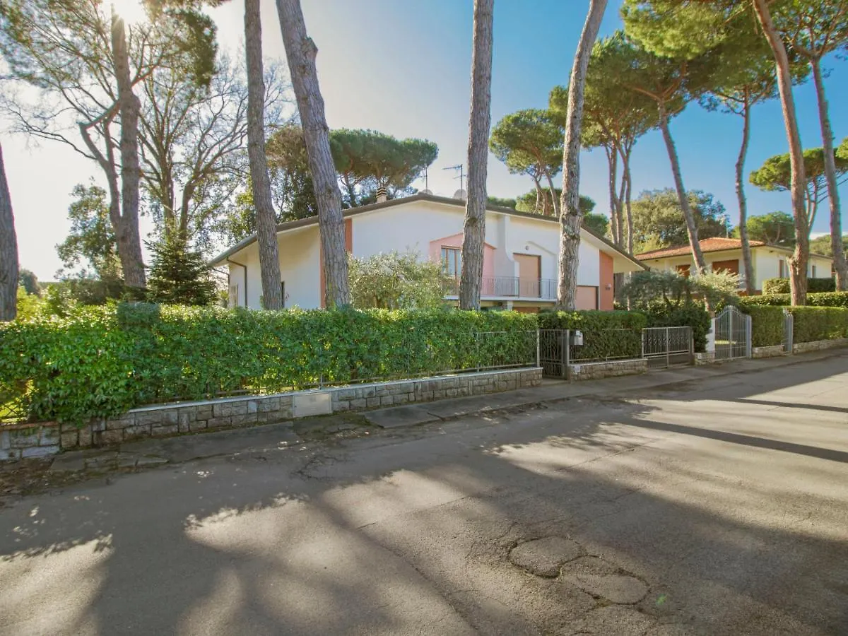 Holiday Home Patrizia By Interhome Marina di Pietrasanta